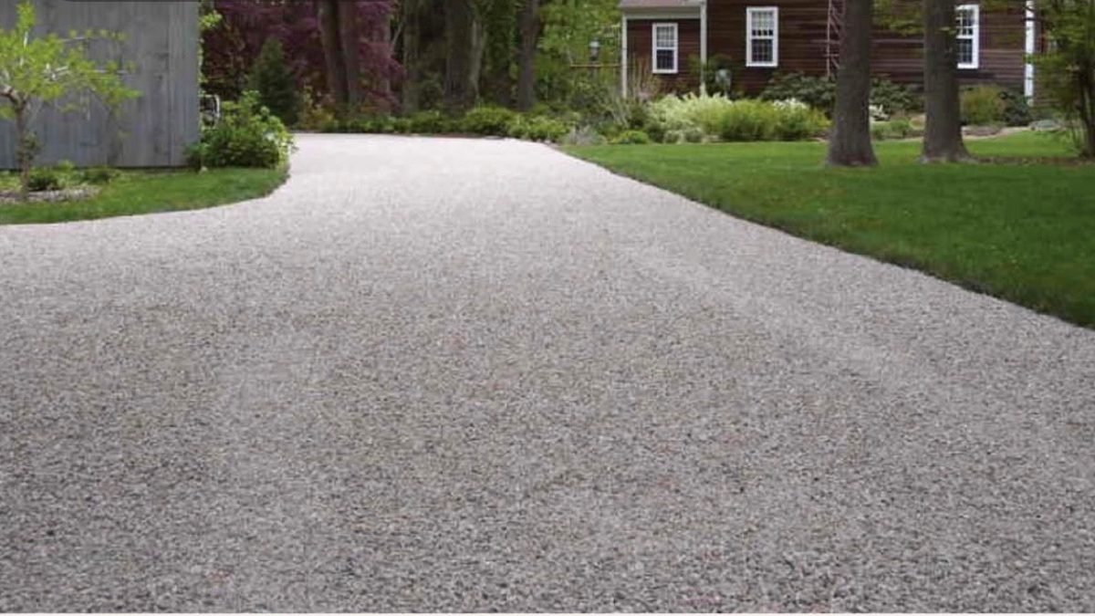 Tight stone-chip finish on a completed drive